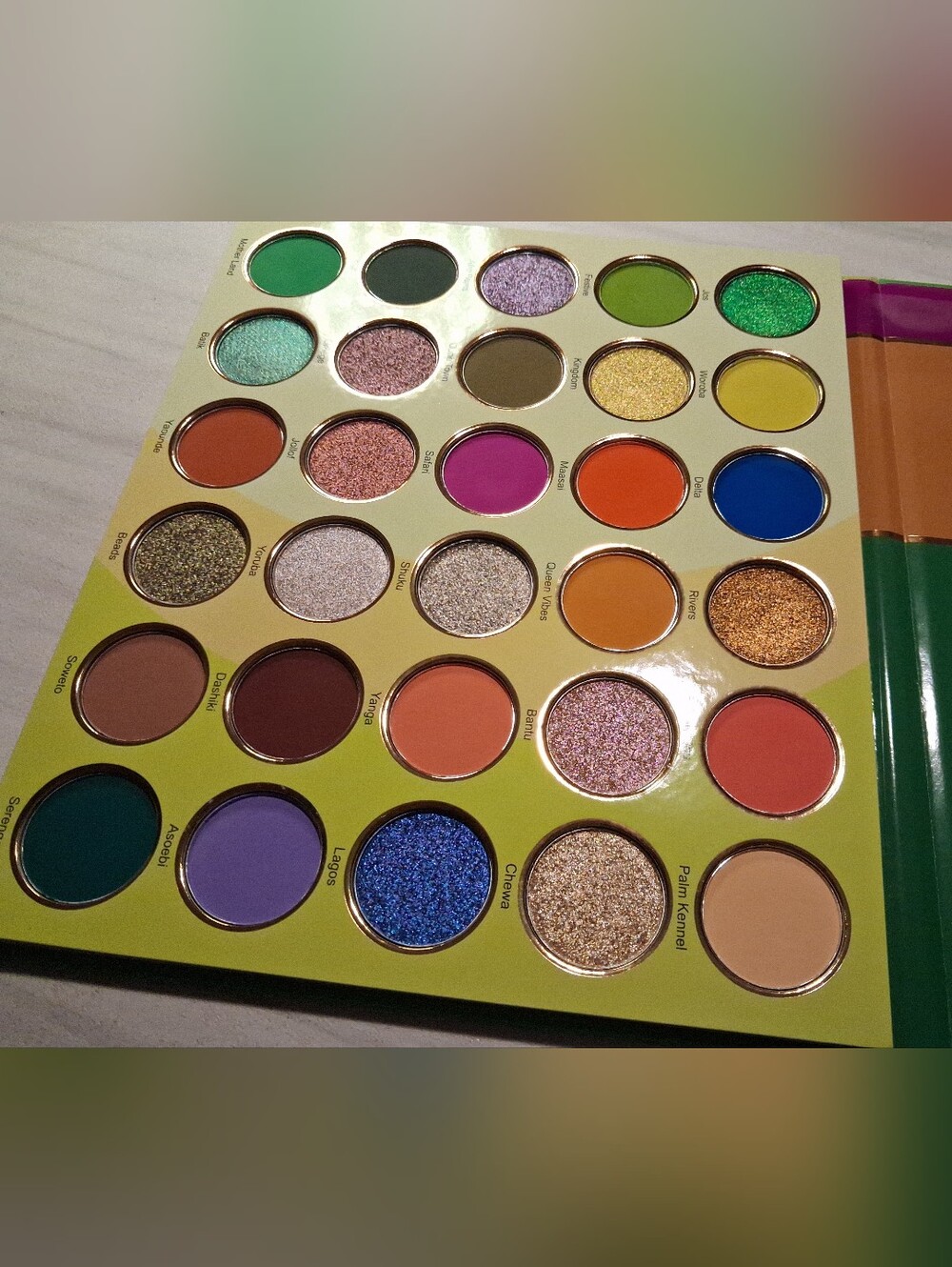 Juvia's Eyeshadow Palette